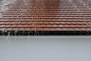 הגנה על הגג, ניהול ואחזקת מבנים